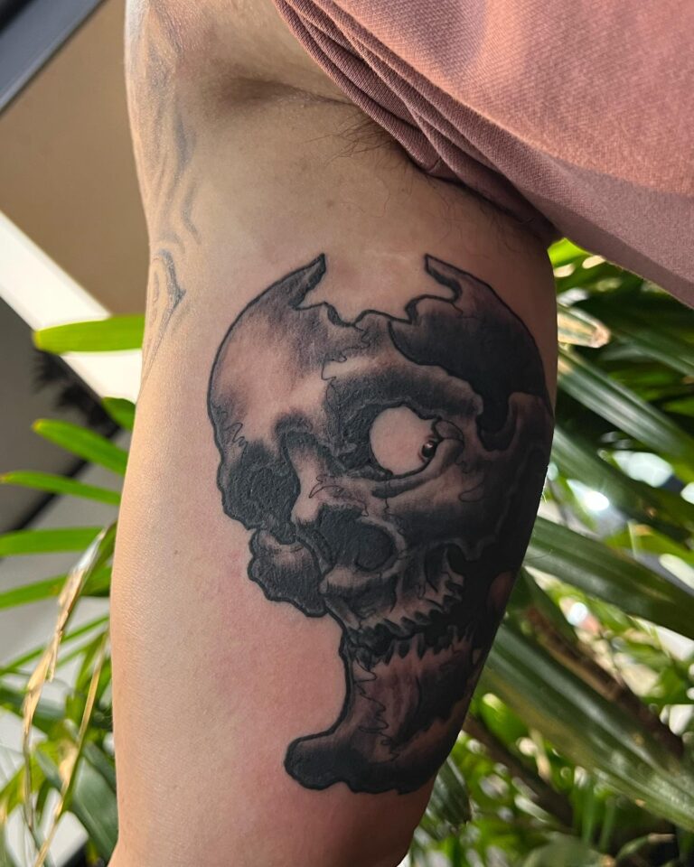 腕 #スカル#skull #skulltattoo #tattoo #ink #freehand #blackandgray