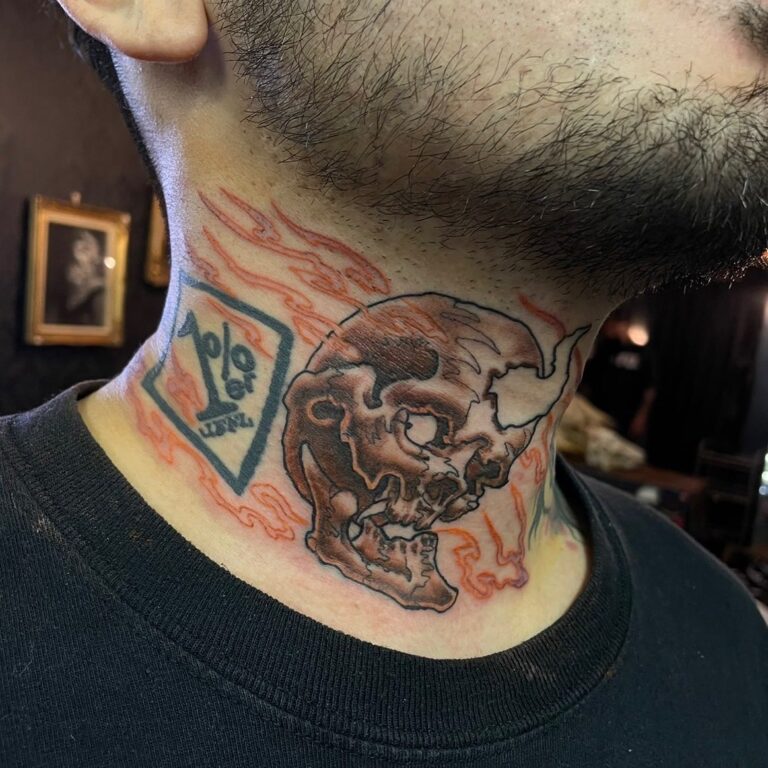 首 #鬼スカル#oniskull #skull #skulltattoo #tattoo #ink #freehand